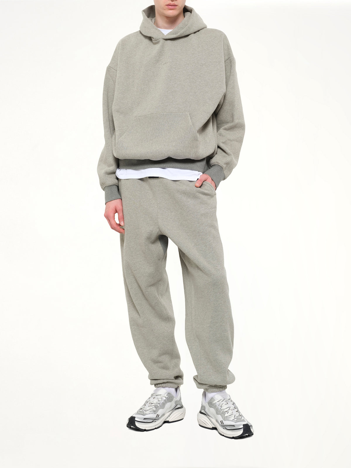 Signature Classic Sweatpant in Concrete Heather