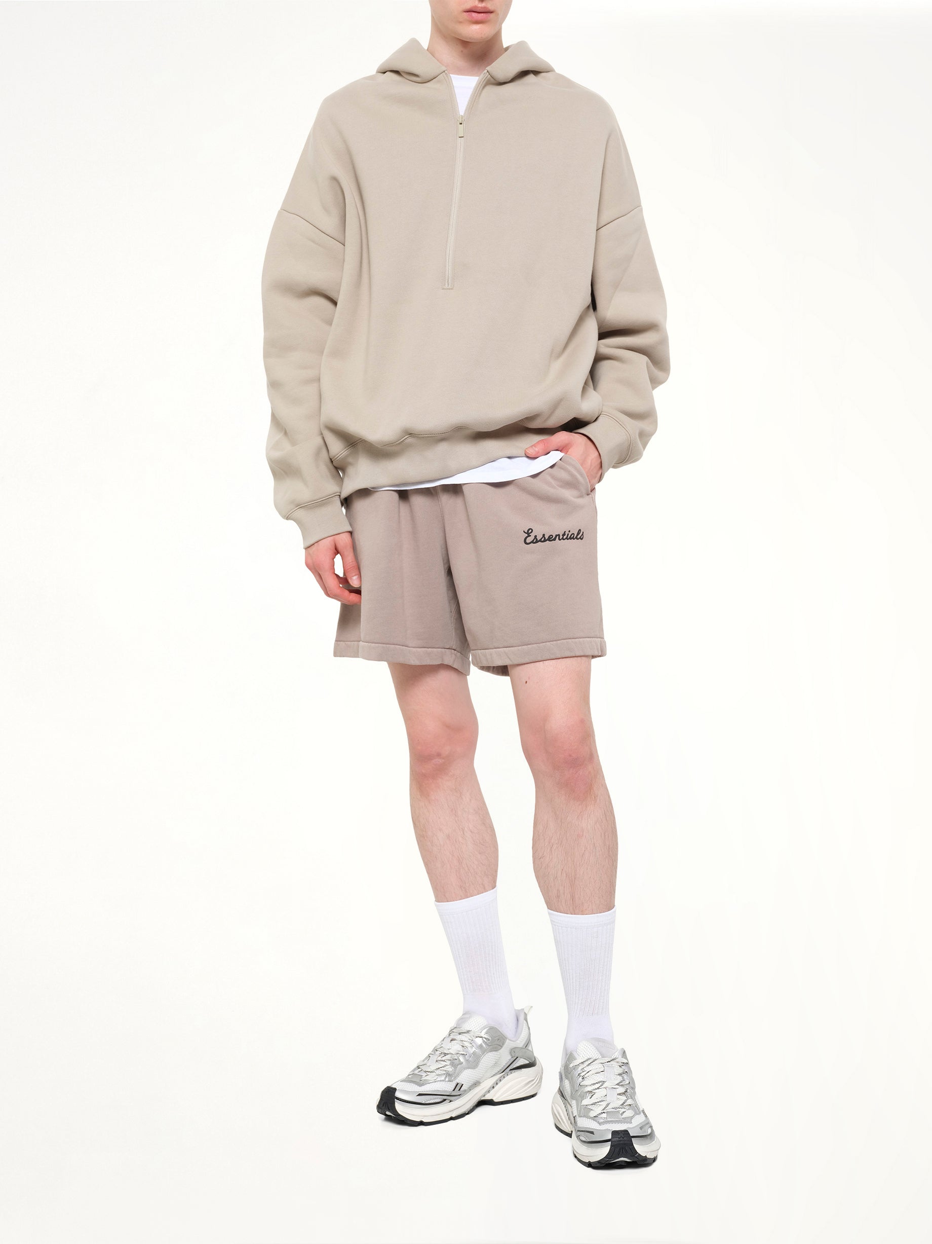 Training Classic Fit Short in Faded Seal