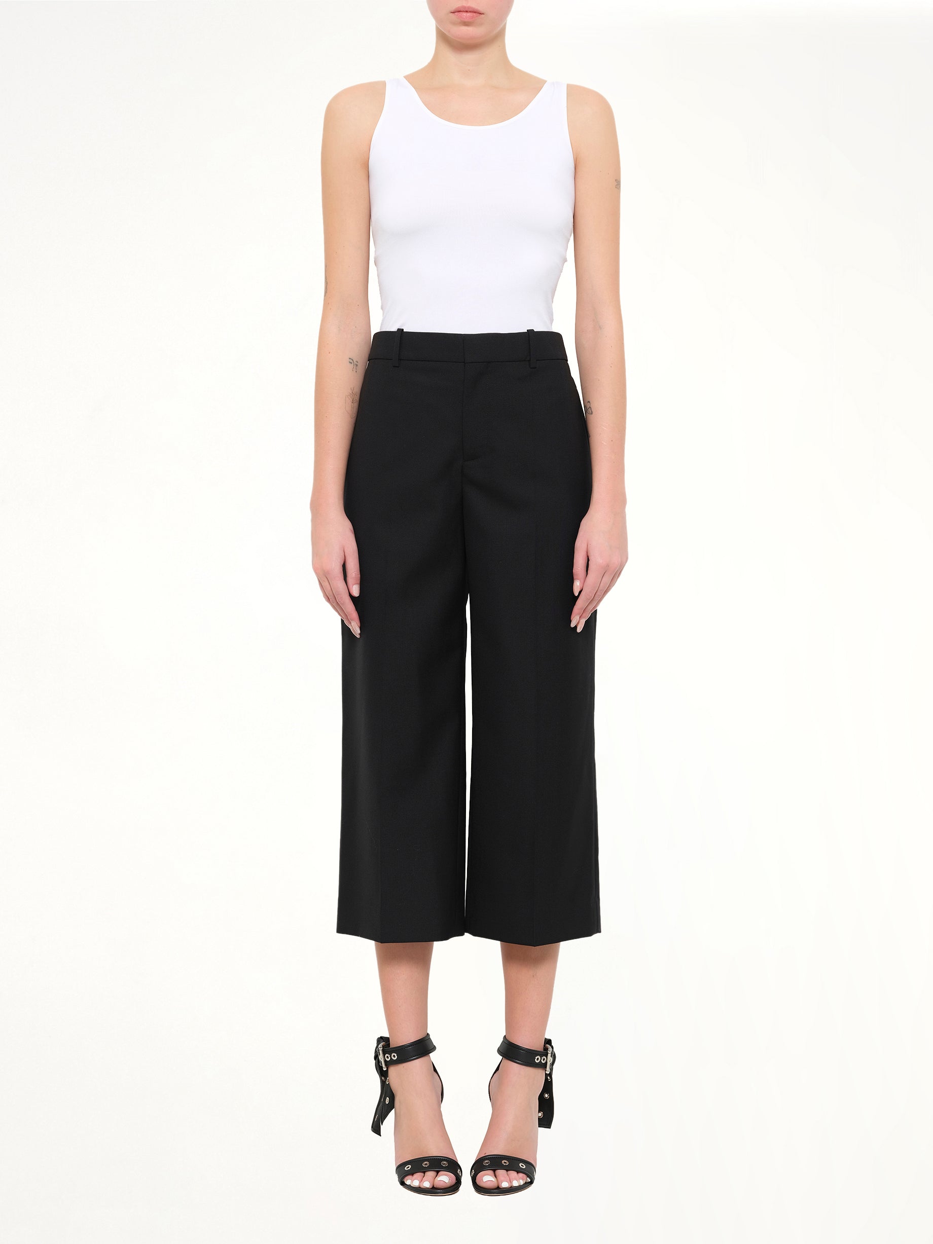 Short Wool Pants in Black
