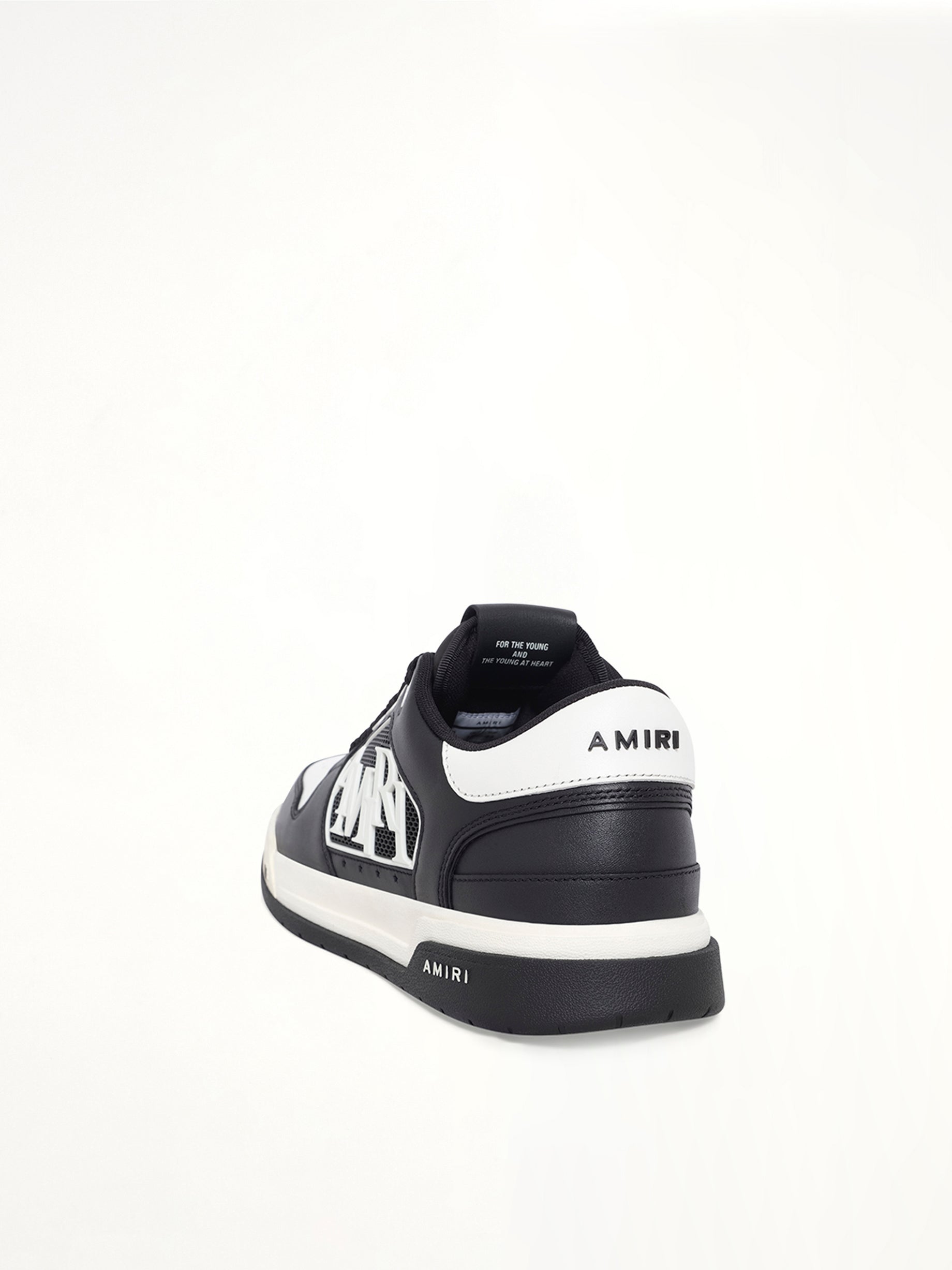 Classic Low Sneaker in Black/White