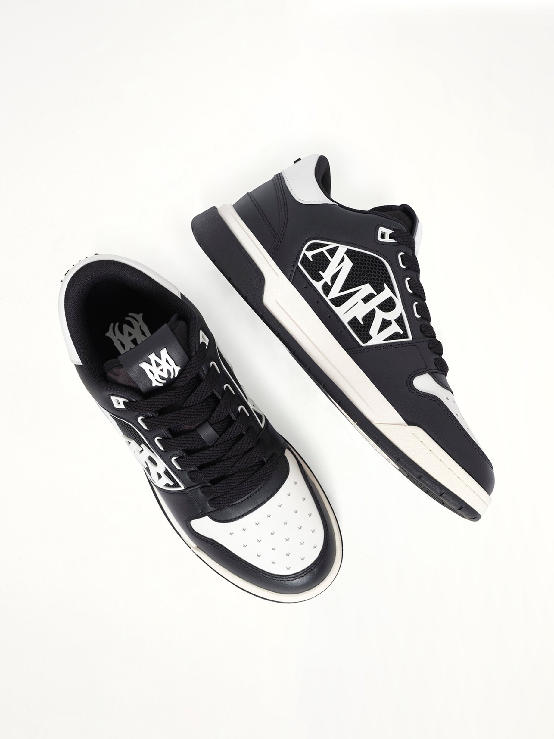 Classic Low Sneaker in Black/White