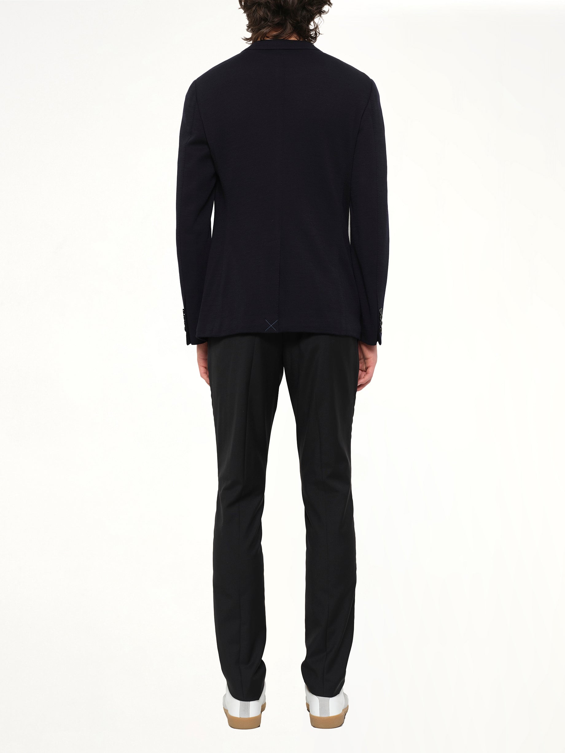 D8 Light Jacket in Navy