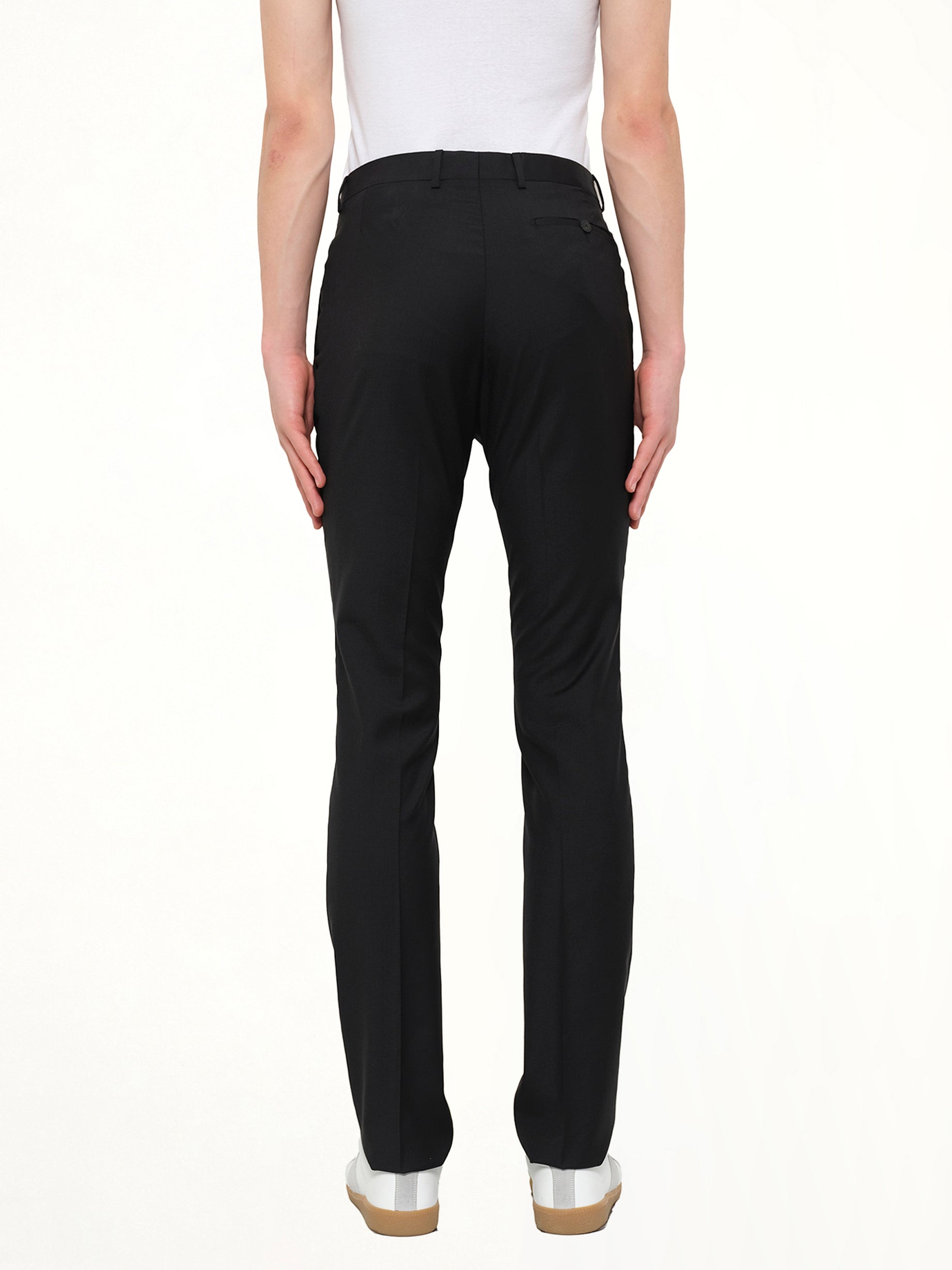 D8 Skinny Pant in Black