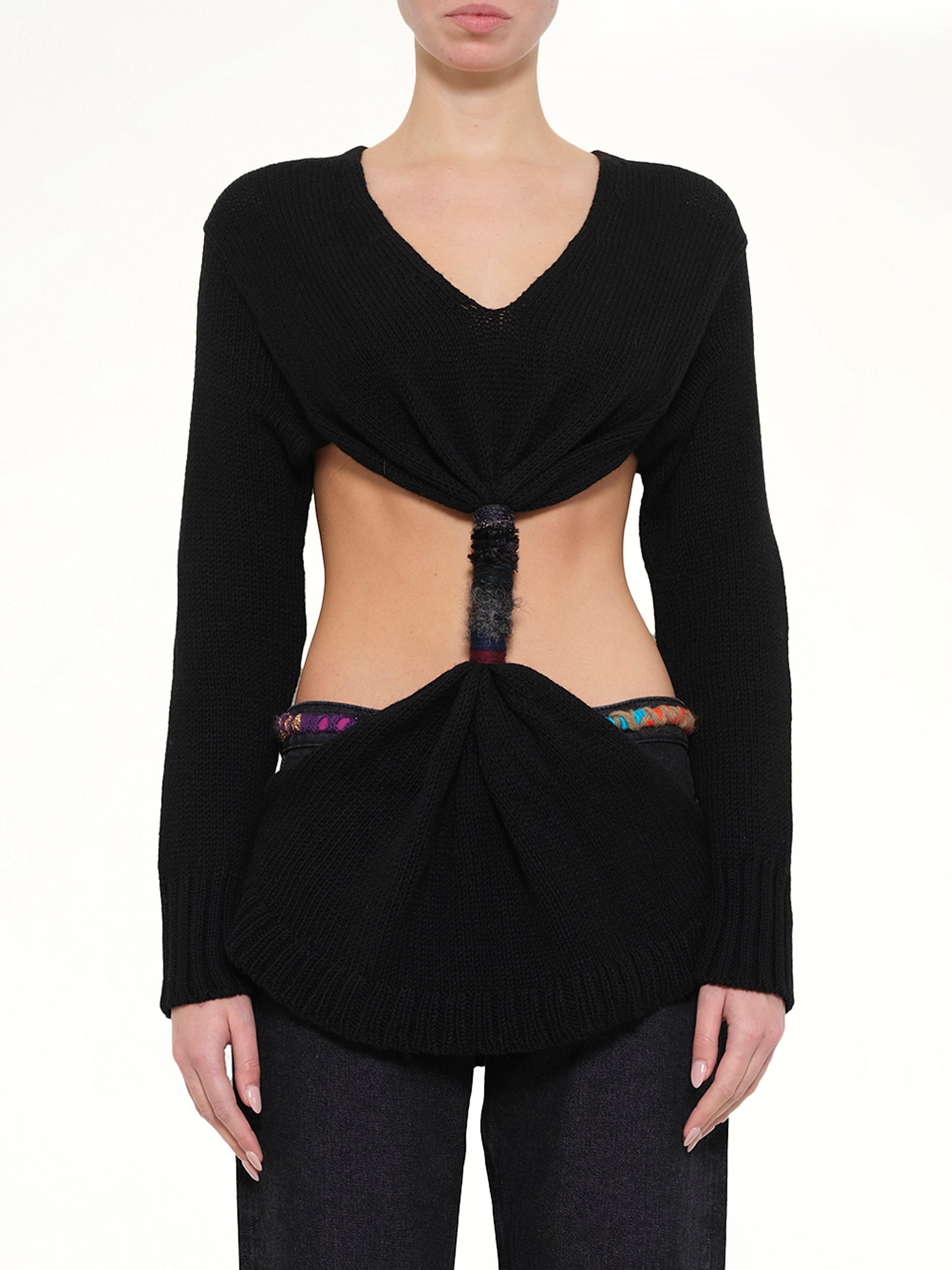 Embroidered Knot Sweatshirt in Black