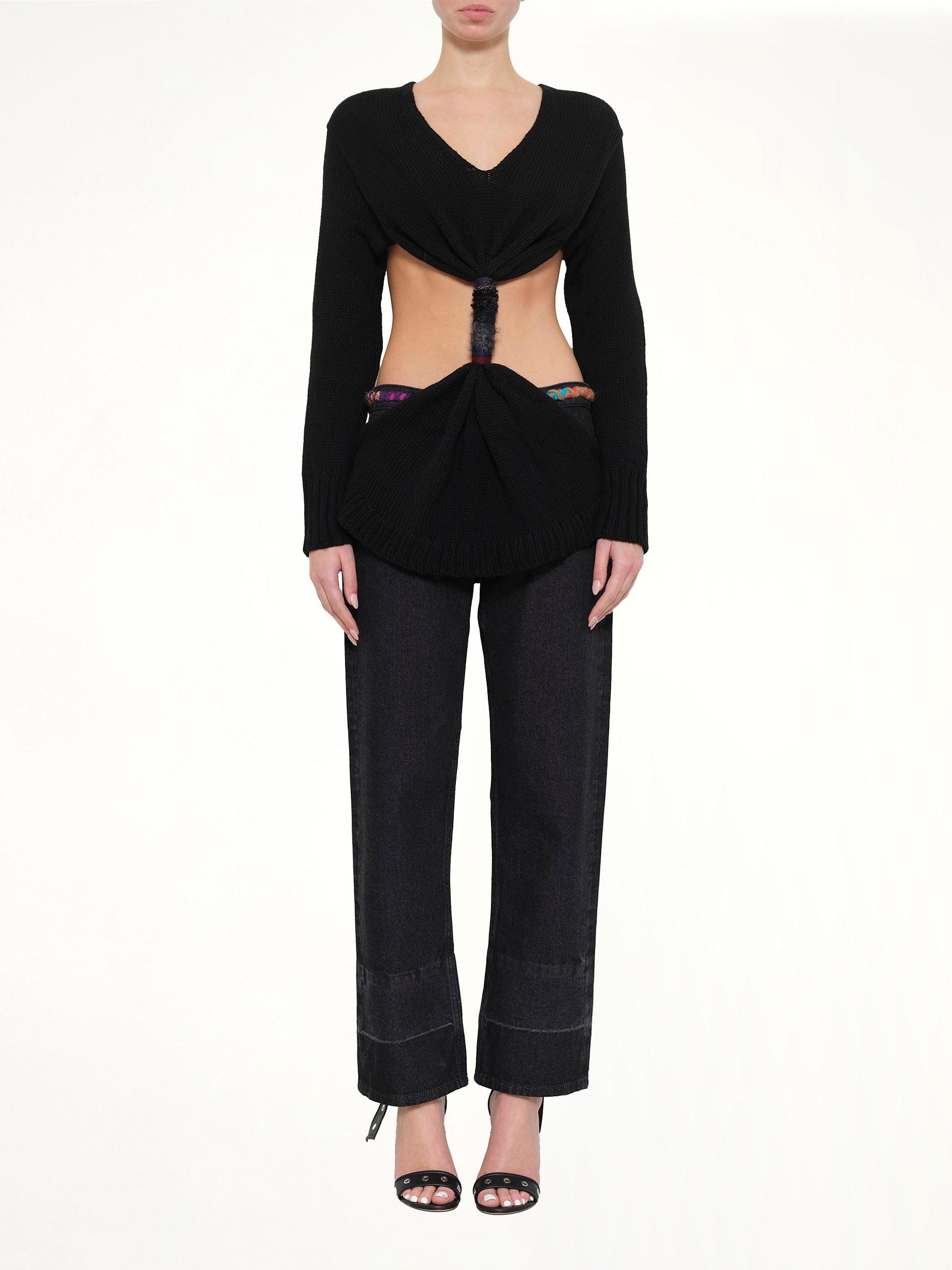 Embroidered Knot Sweatshirt in Black