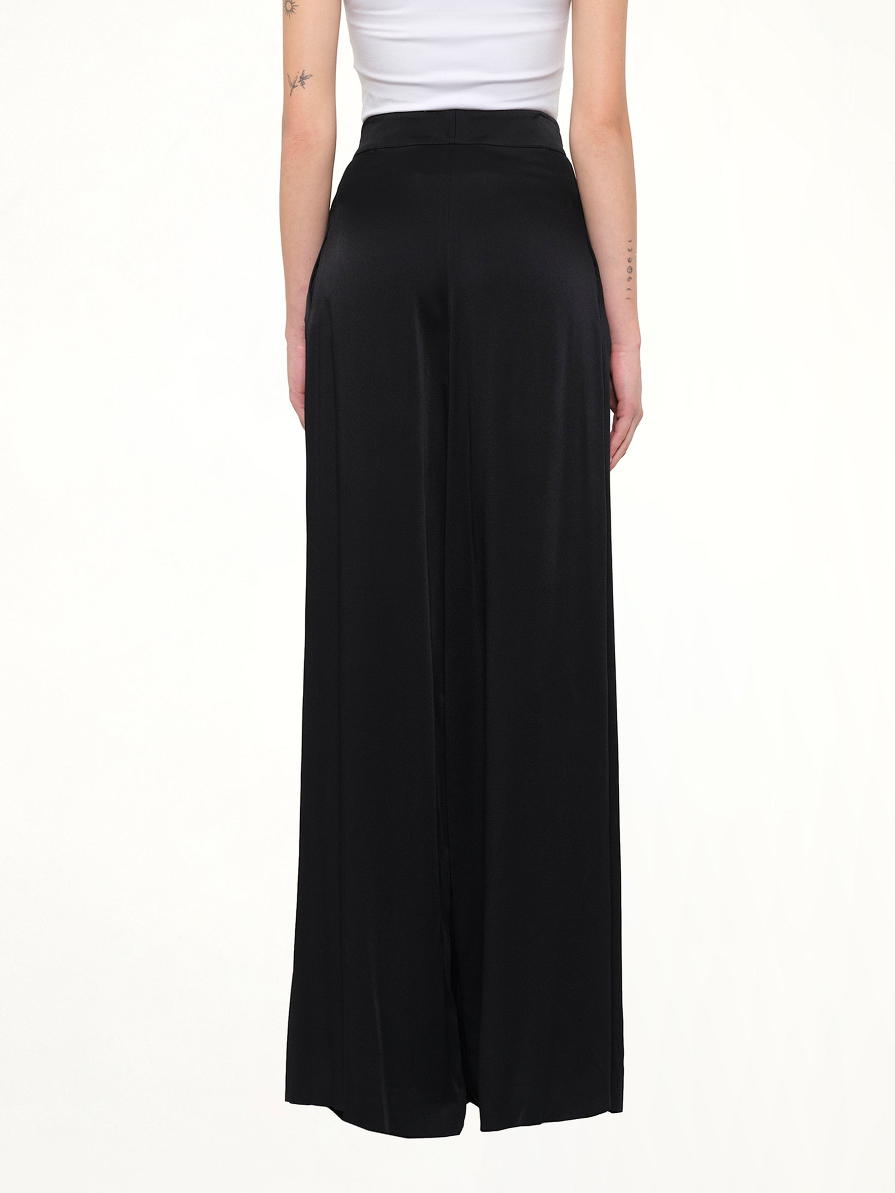 Classic Pants in Black