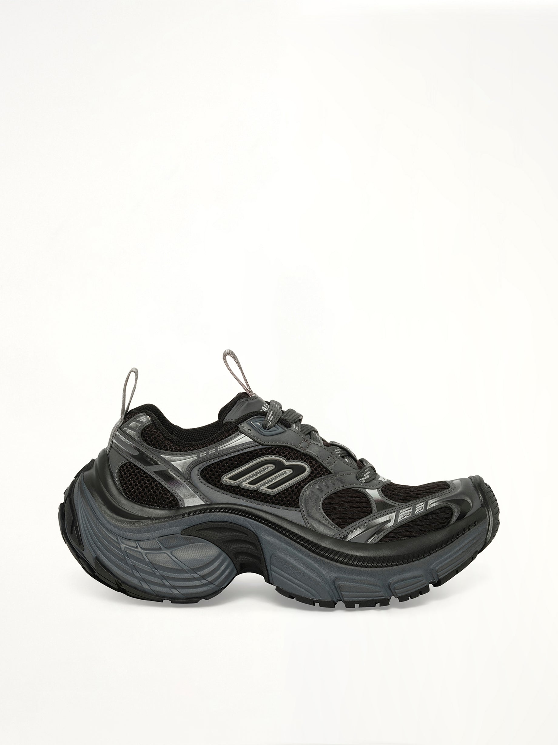 6XL Sneaker in Black/Grey