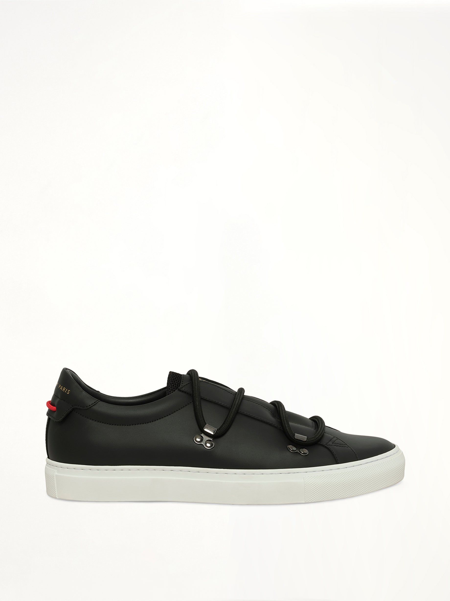 Urban Hike Sneaker in Black