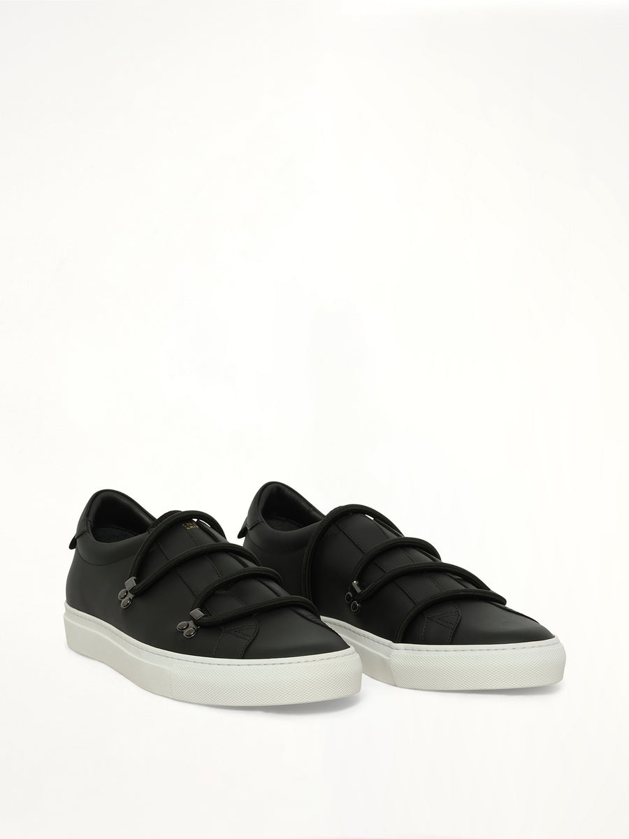 Urban Hike Sneaker in Black