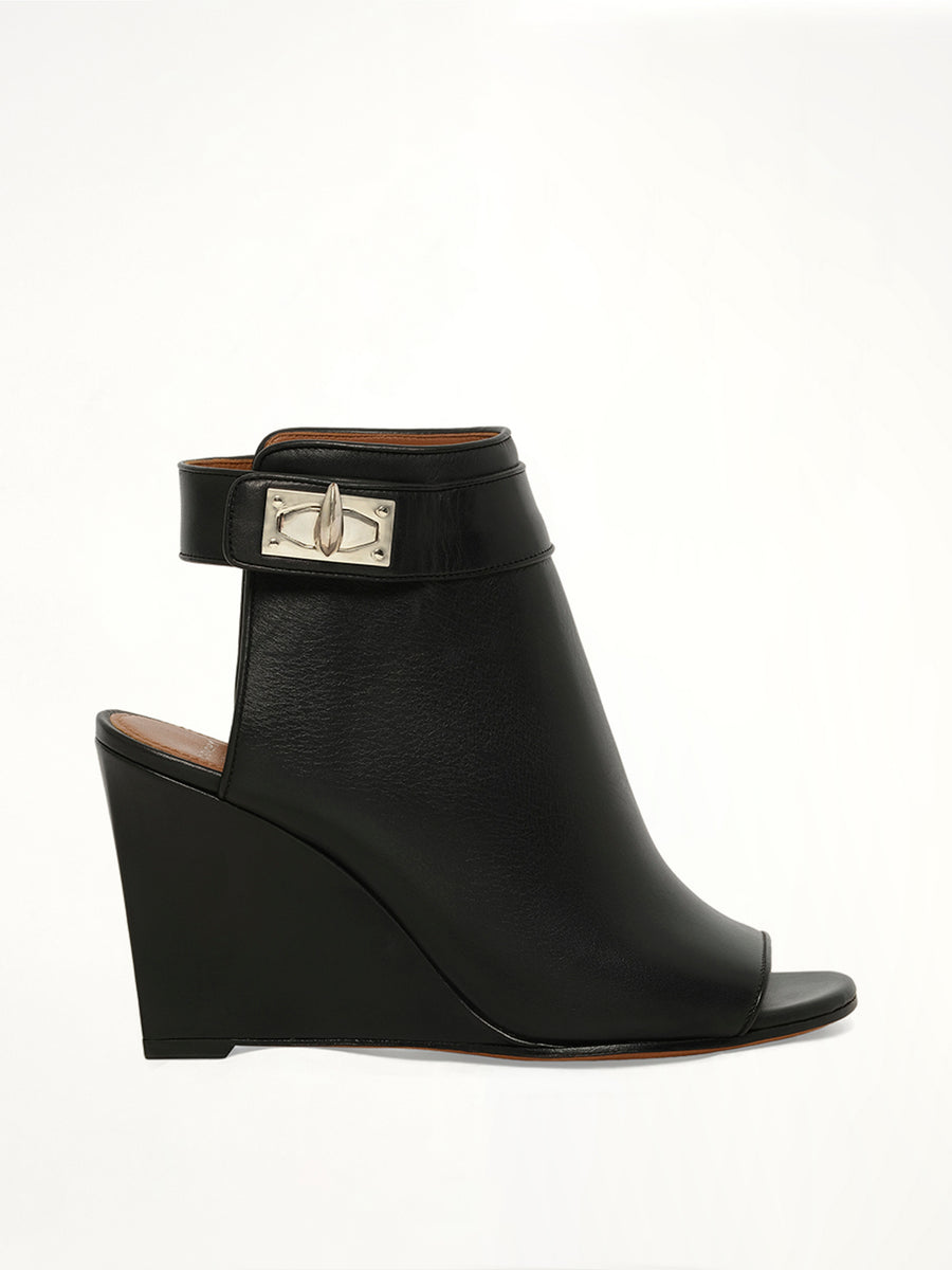 Wedge Shark Sandal in Black