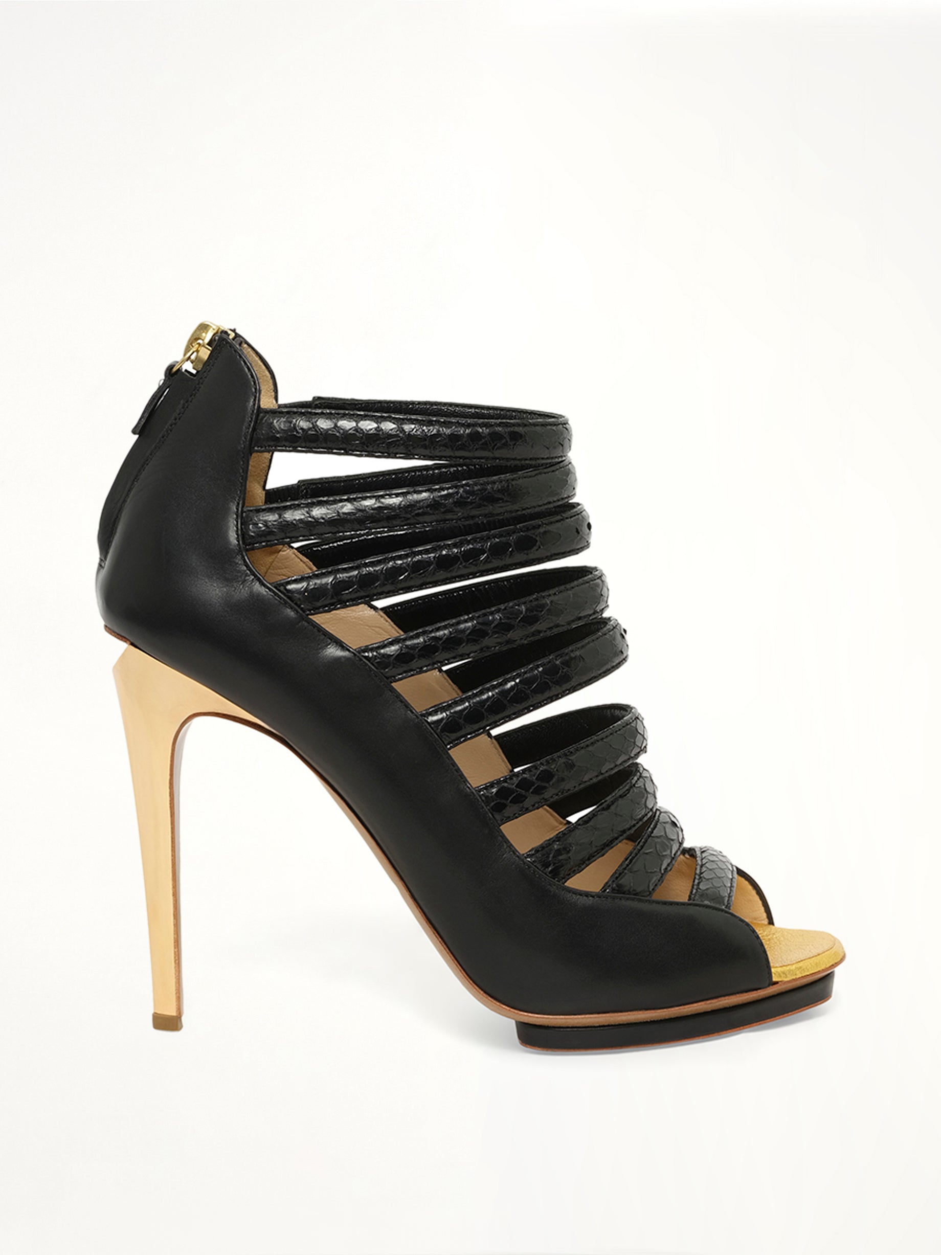 Leather Shoes in Black