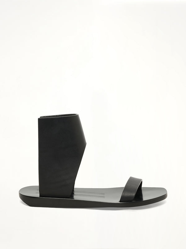 Low Sandal in Black