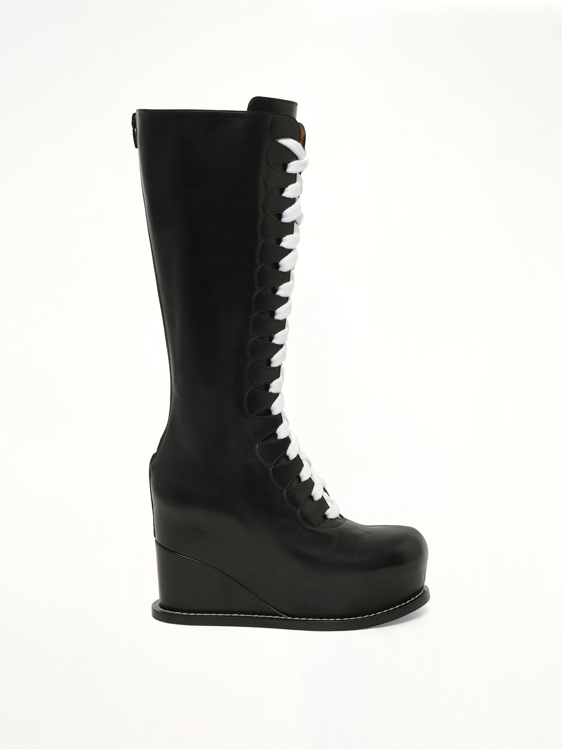 Wedge Frida Boots in Black