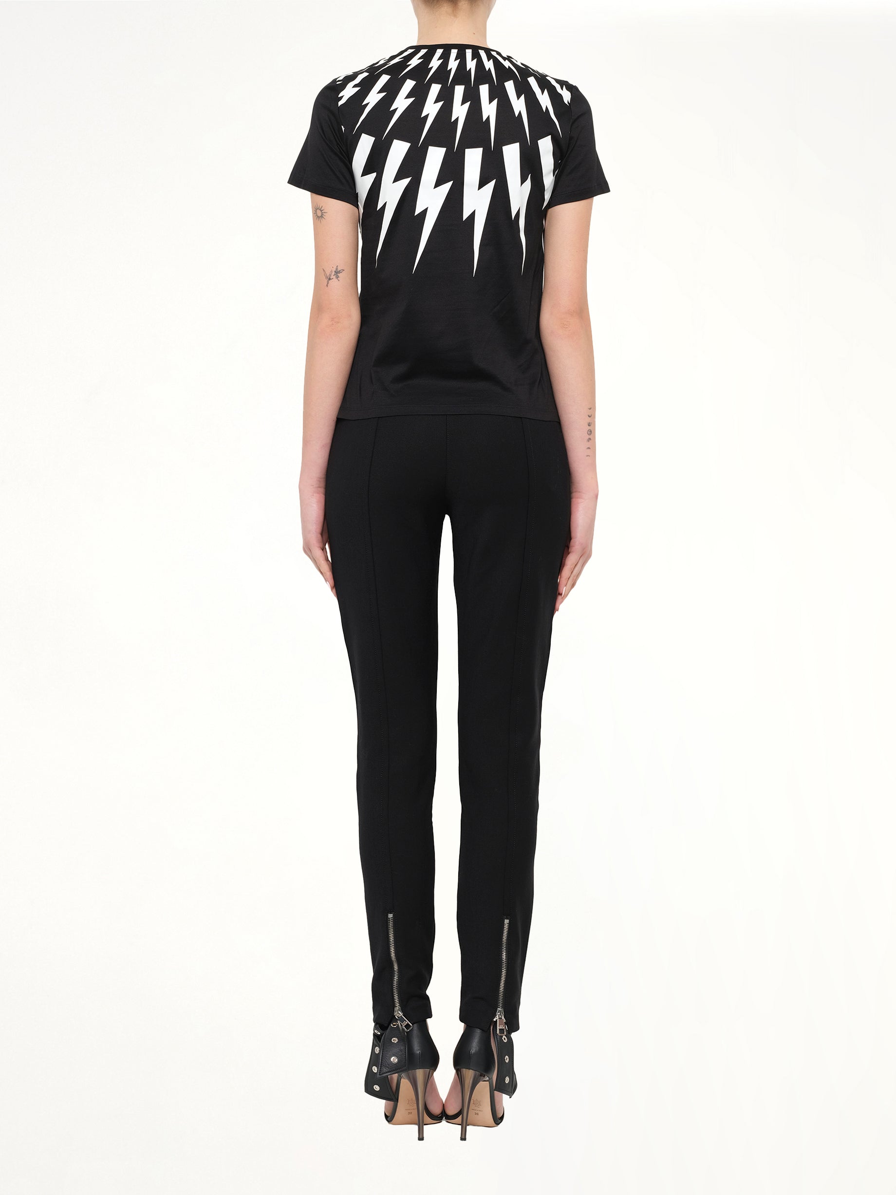 T-Shirt in Black
