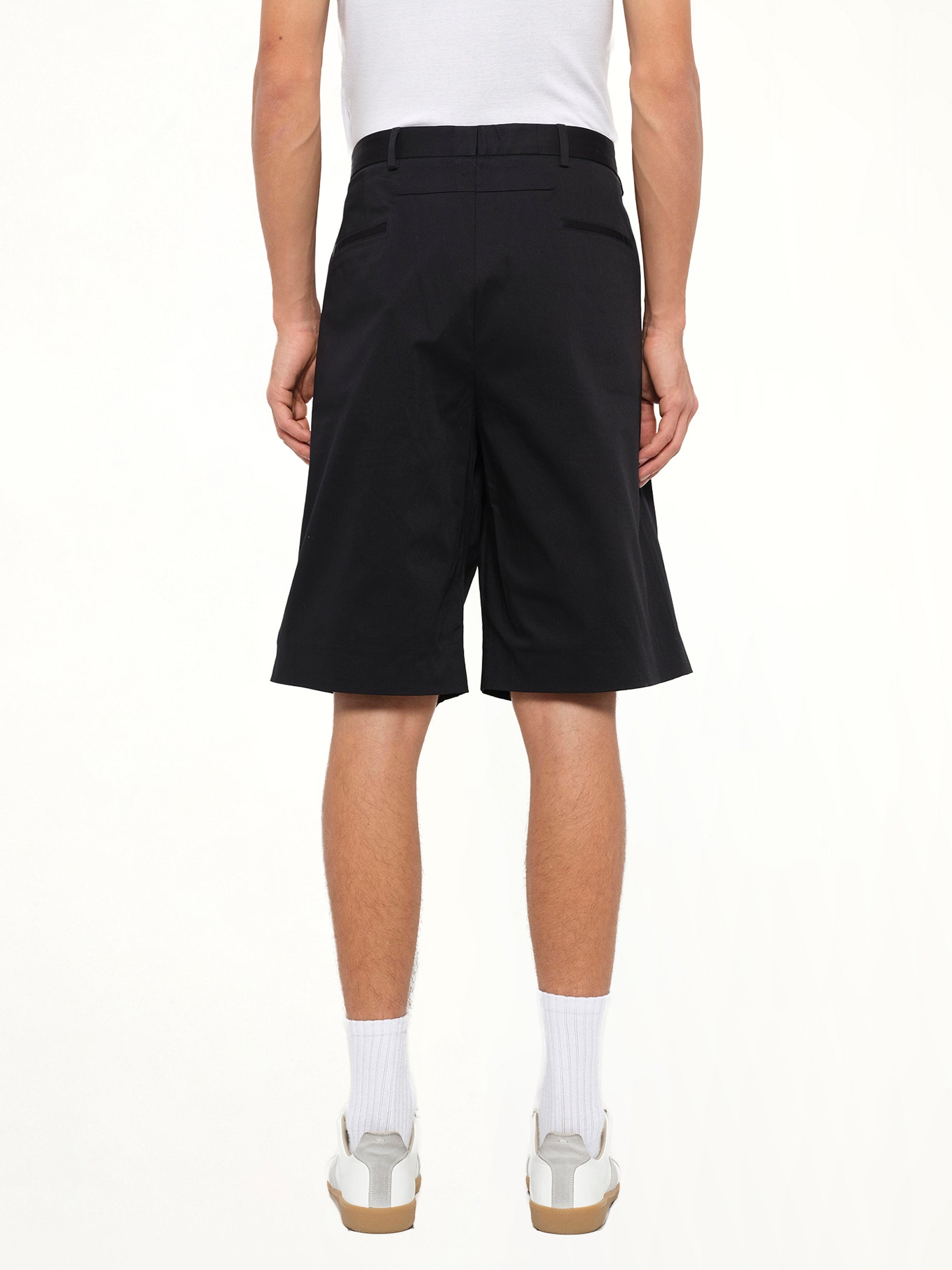 Pockets Shorts in Black