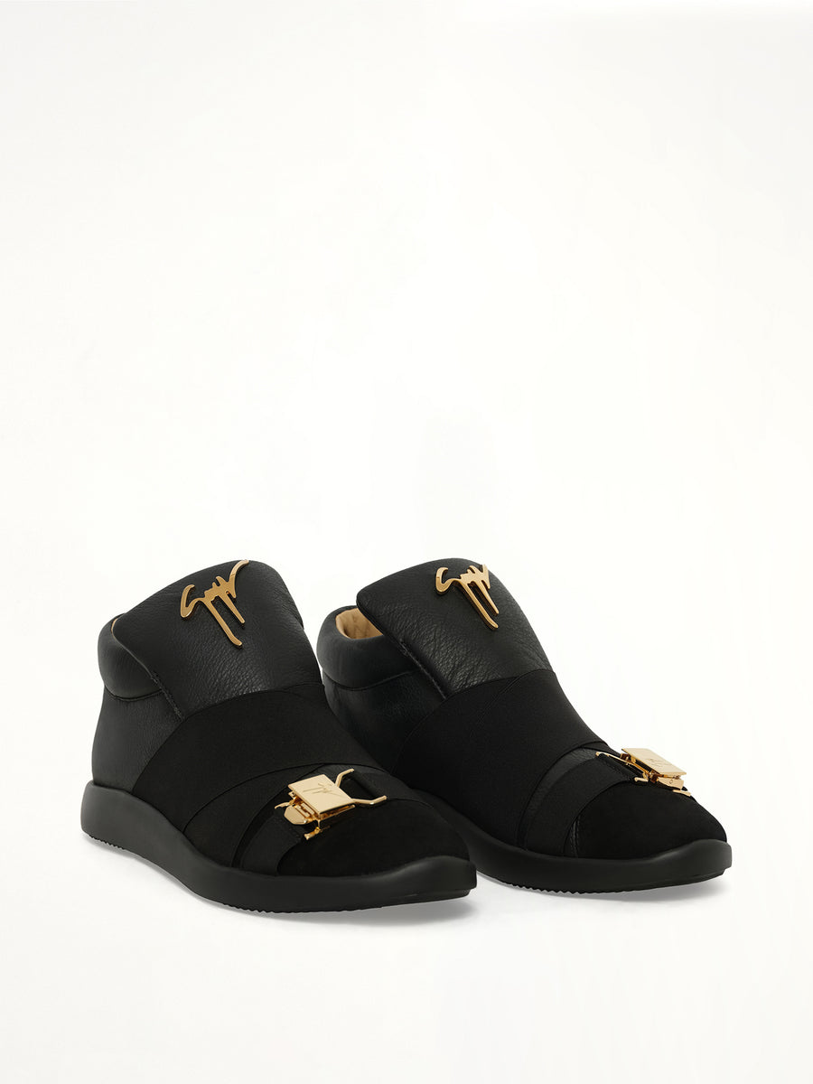 Giuseppe Zanotti Camoscio in Nero