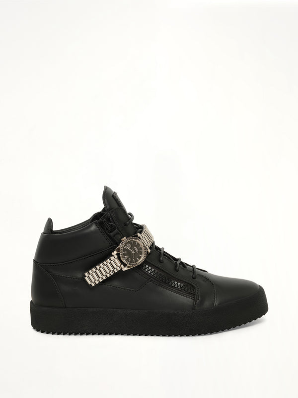 Vernice Vague Sneaker in Black