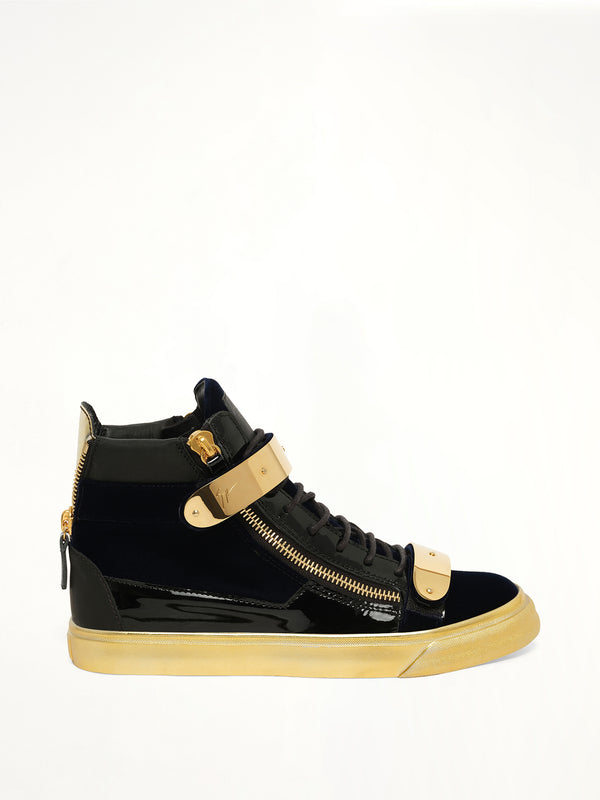 Veronica Sneaker in Navy