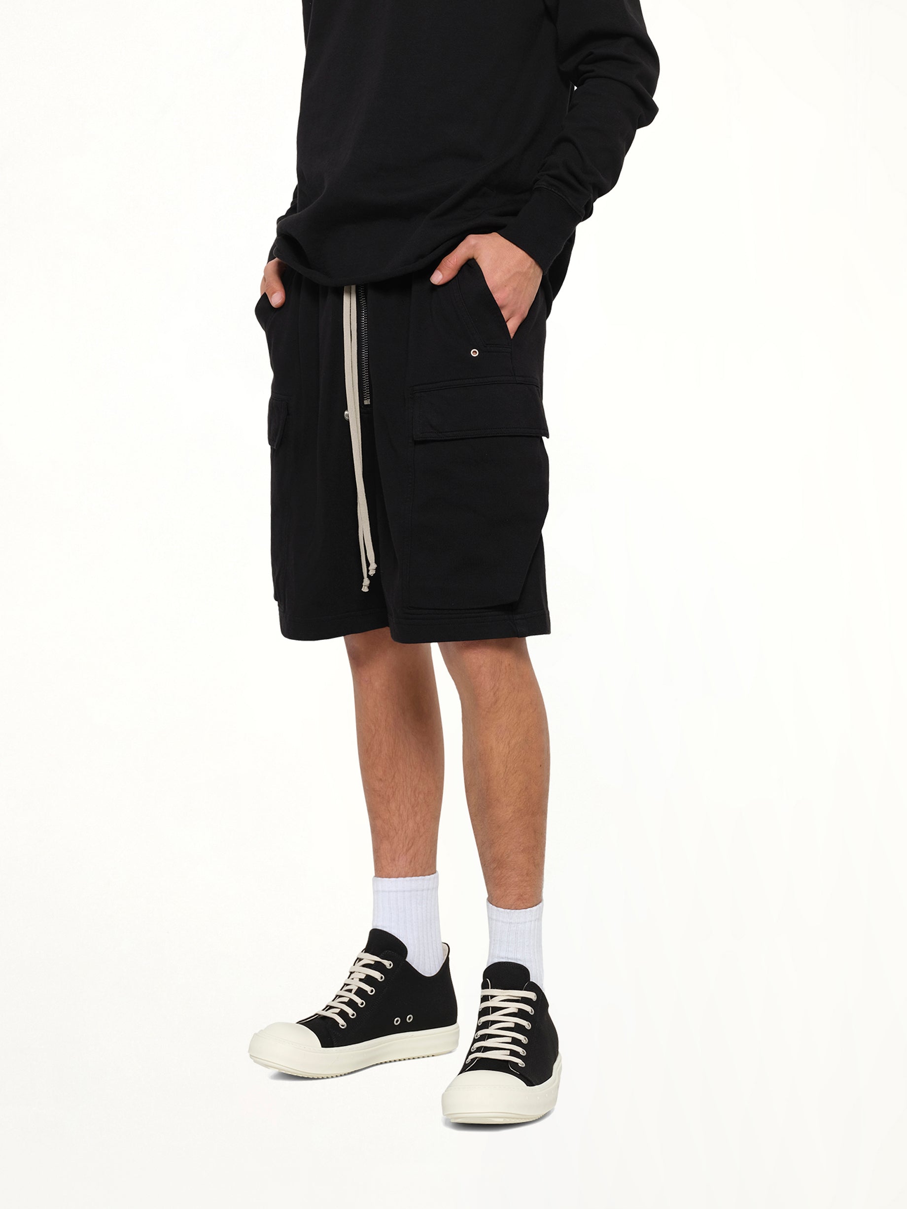 Heavy Jersey Cargobela Shorts in Black