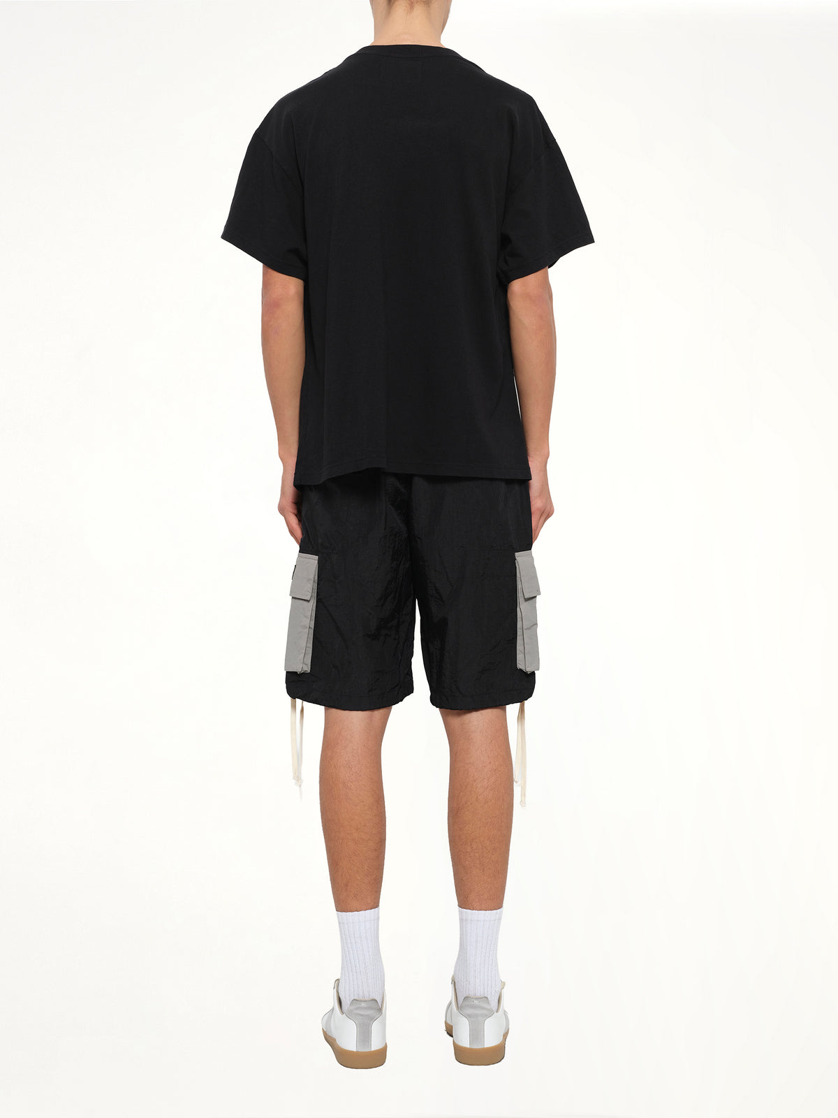 Rolling Hills T-Shirt in Black