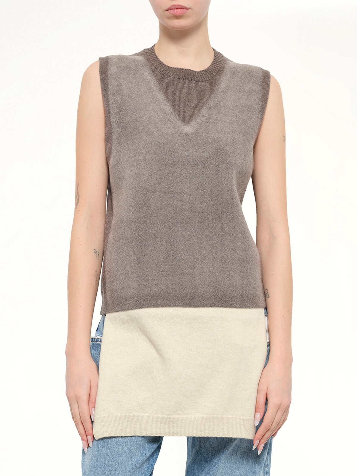 Fuse Knit Vest in Mud/Ecru