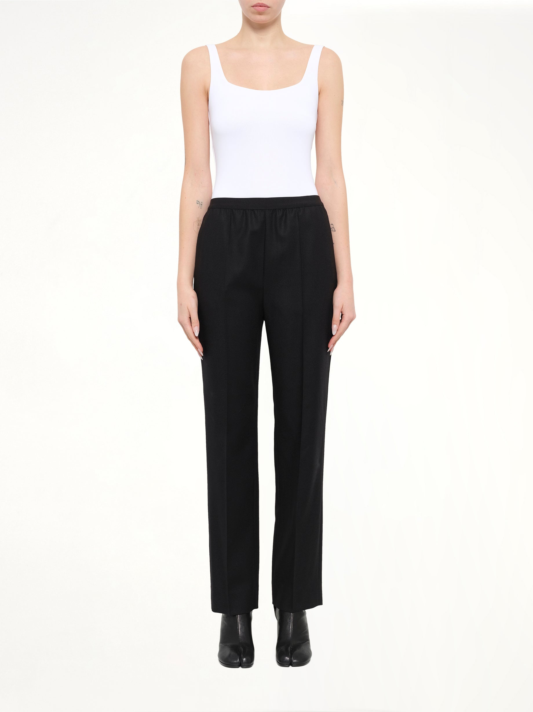 Minimal Elastic Waistband Trousers in Black