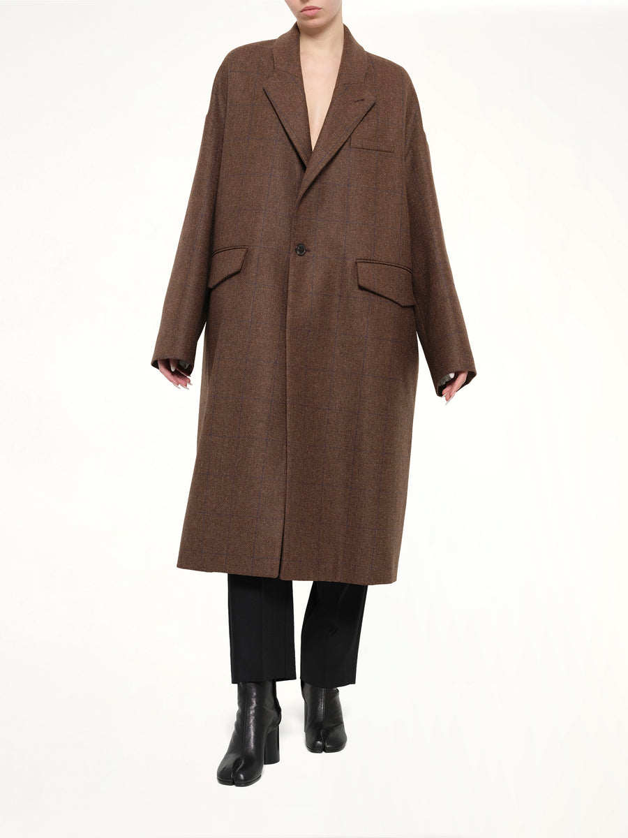Oversized Cocooning Coat in Brown