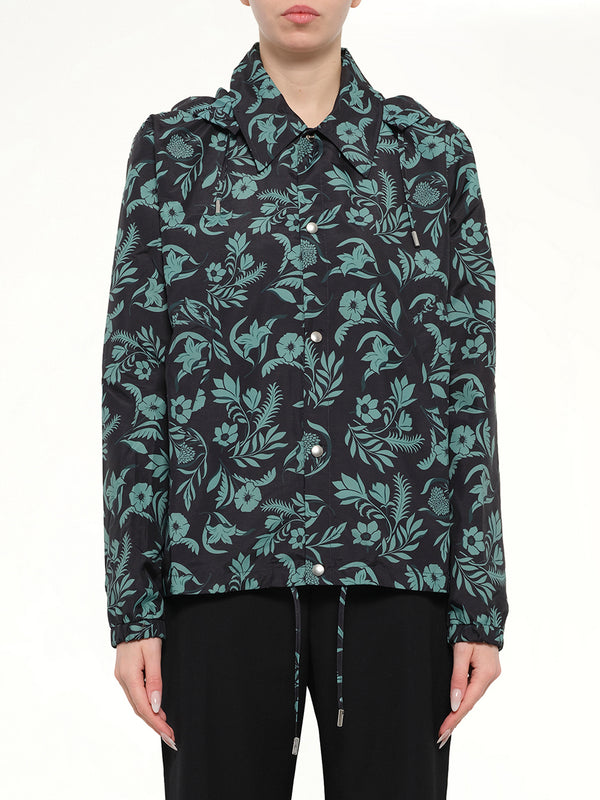 Vent Outerwear in Black