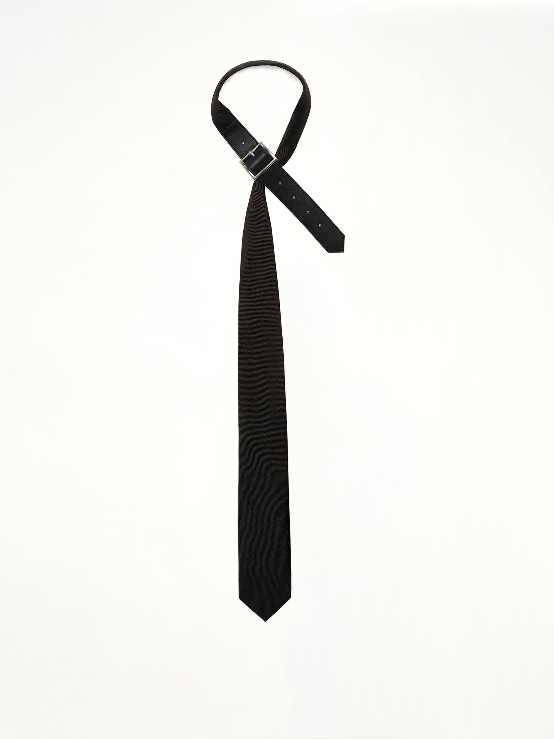 Woven Strap Closure Tie in Black