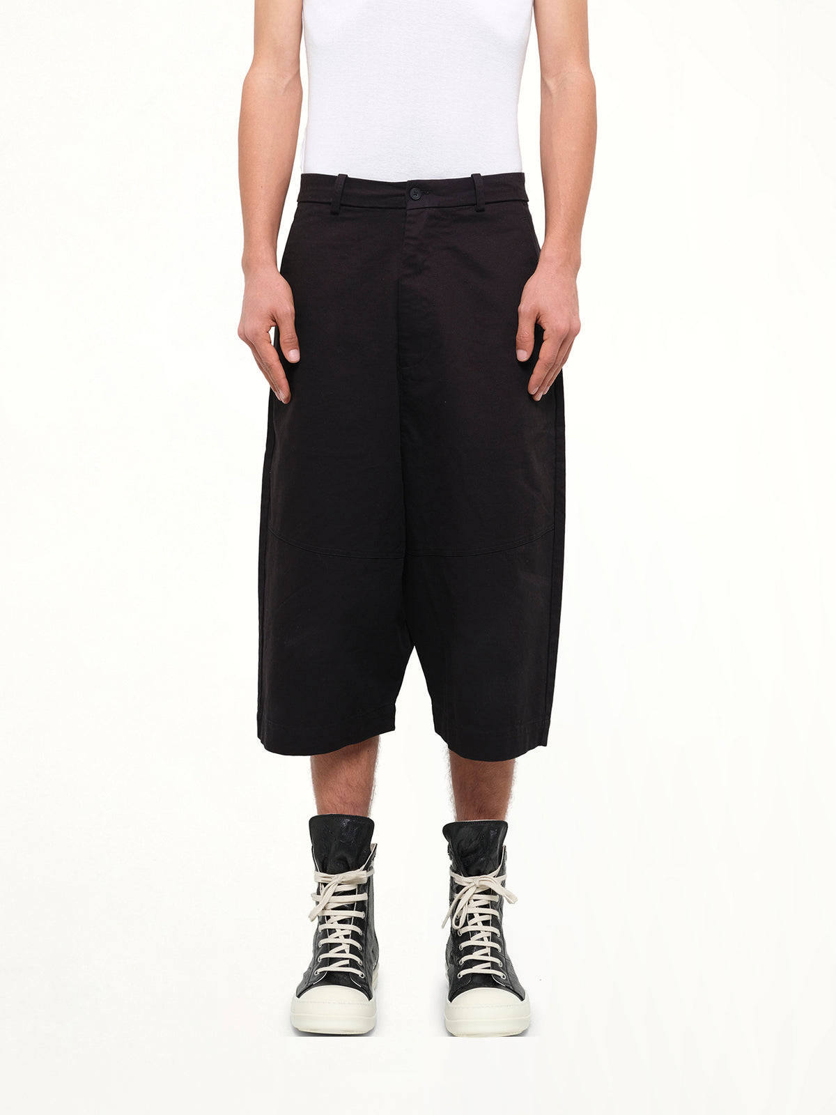 Prime Short in Black