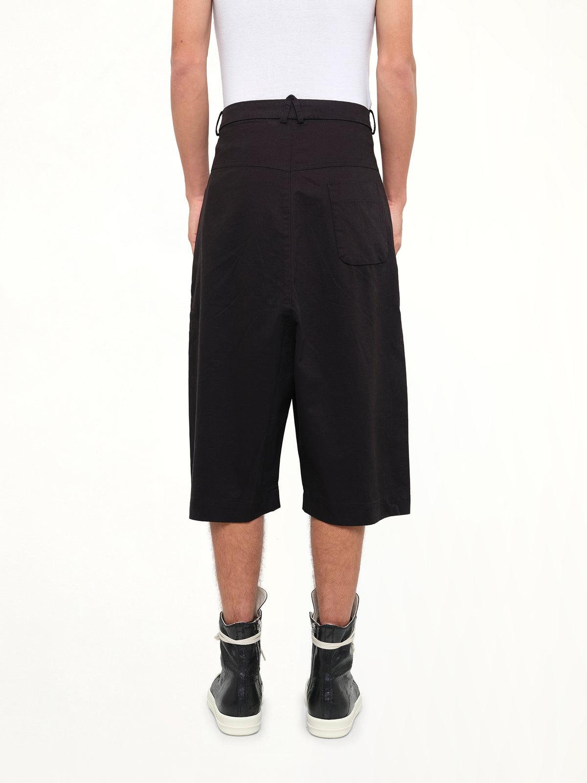 Prime Short in Black