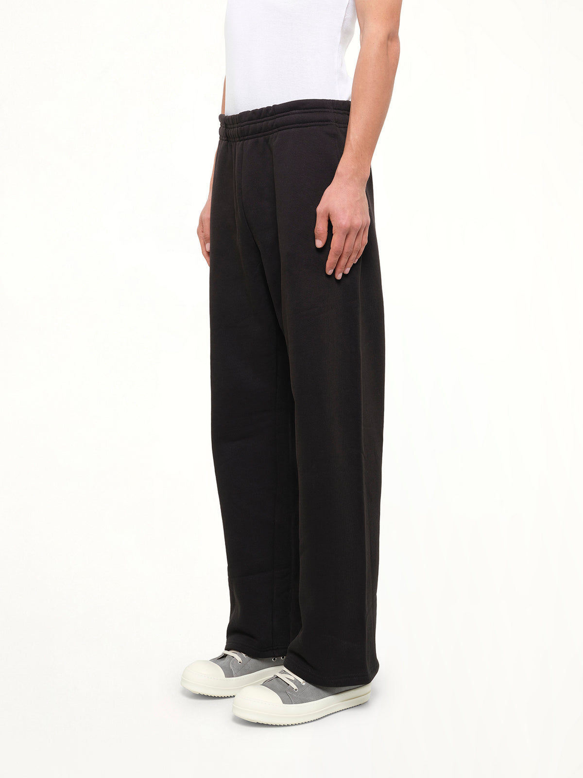 Straight Leg Sweatpant in Black