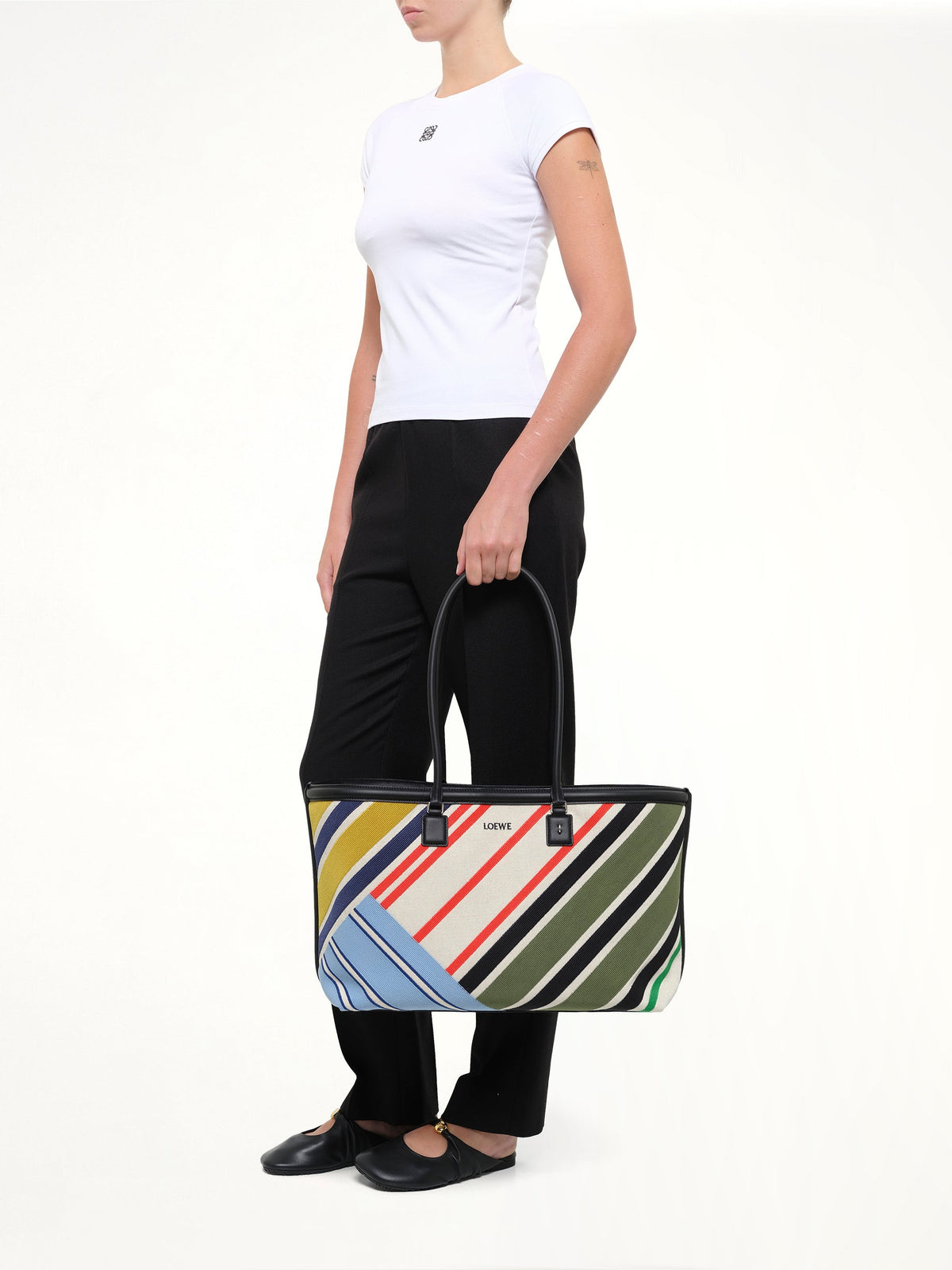 Verano Tote Embroidered Canvas M in Ecru/Multicolor