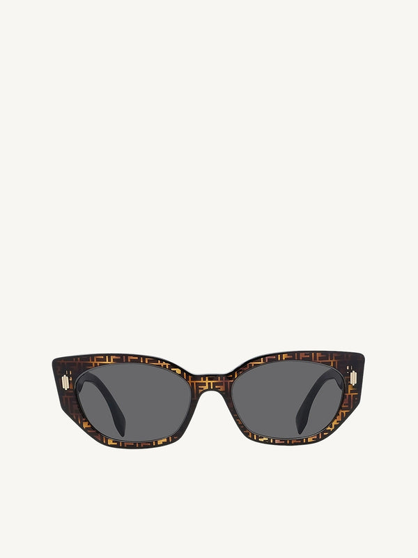 FE40018I Logo Sunglasses with Smoke Lens in Coloured Havana