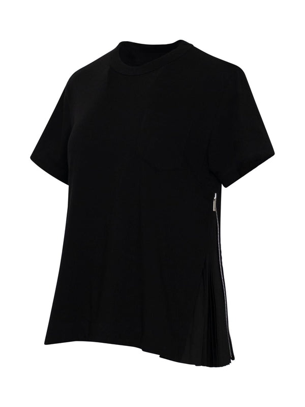 Classic Pleated Side T-Shirt in Black