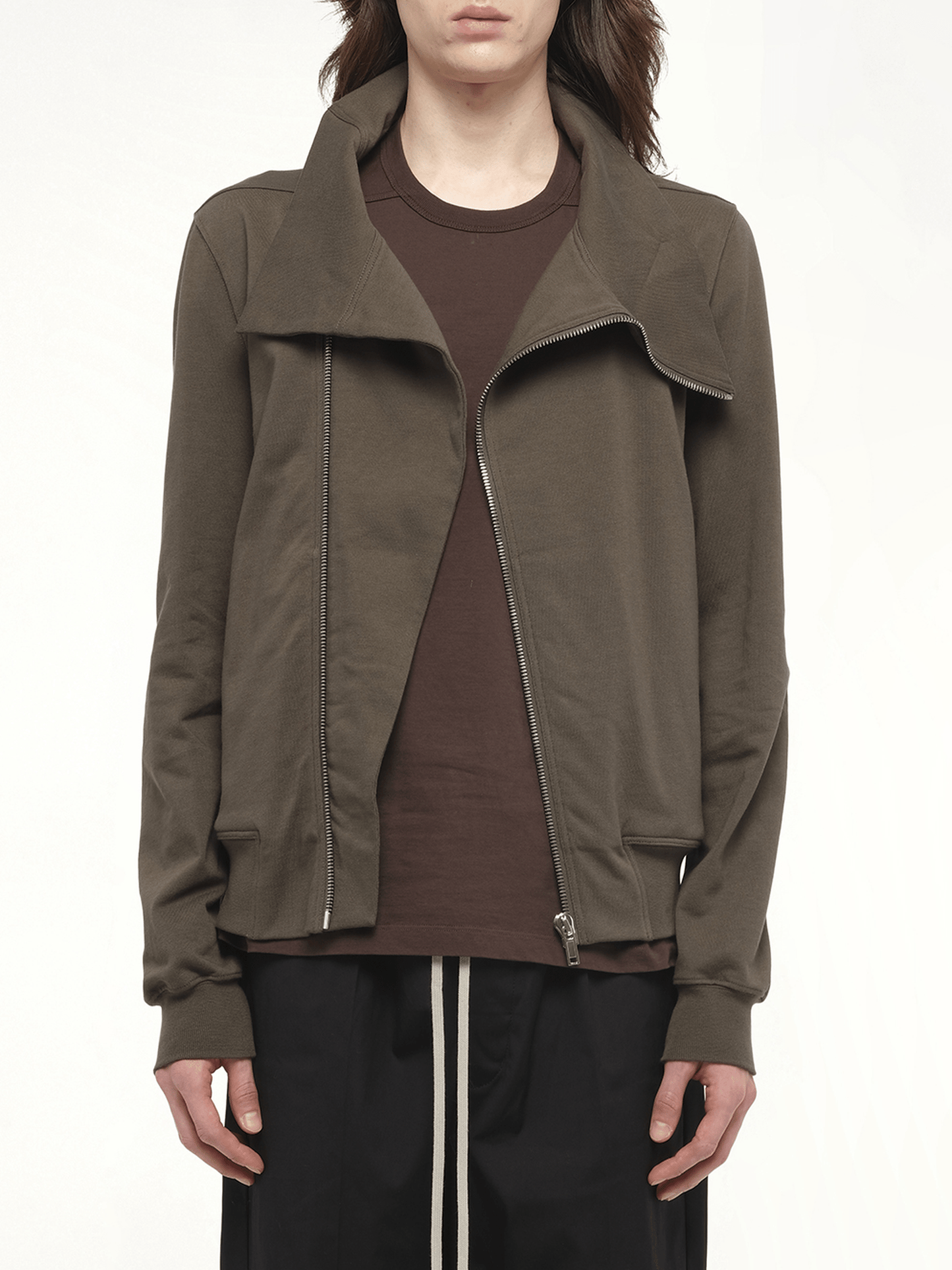 Bauhaus Jogger in Bosco