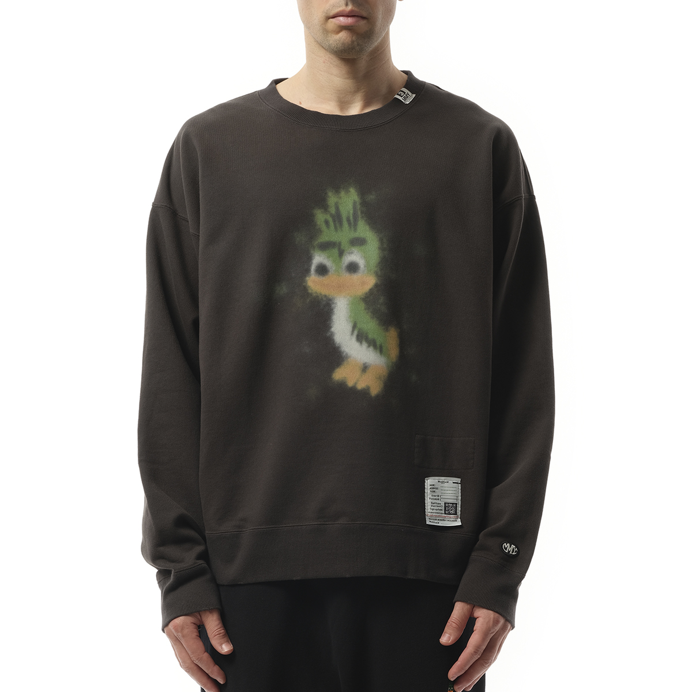 Leon Printed Distressed Pullover in Black