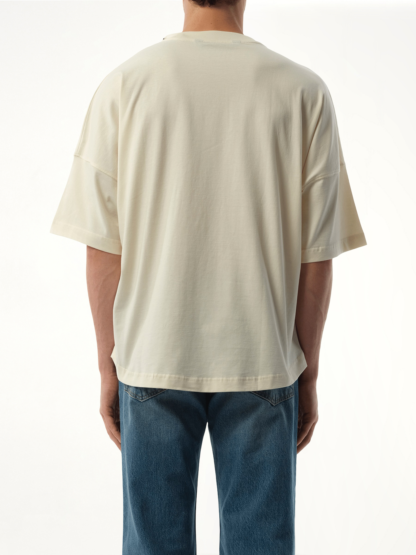 Bear in Mind Oversize T-Shirt in Off White/Brown