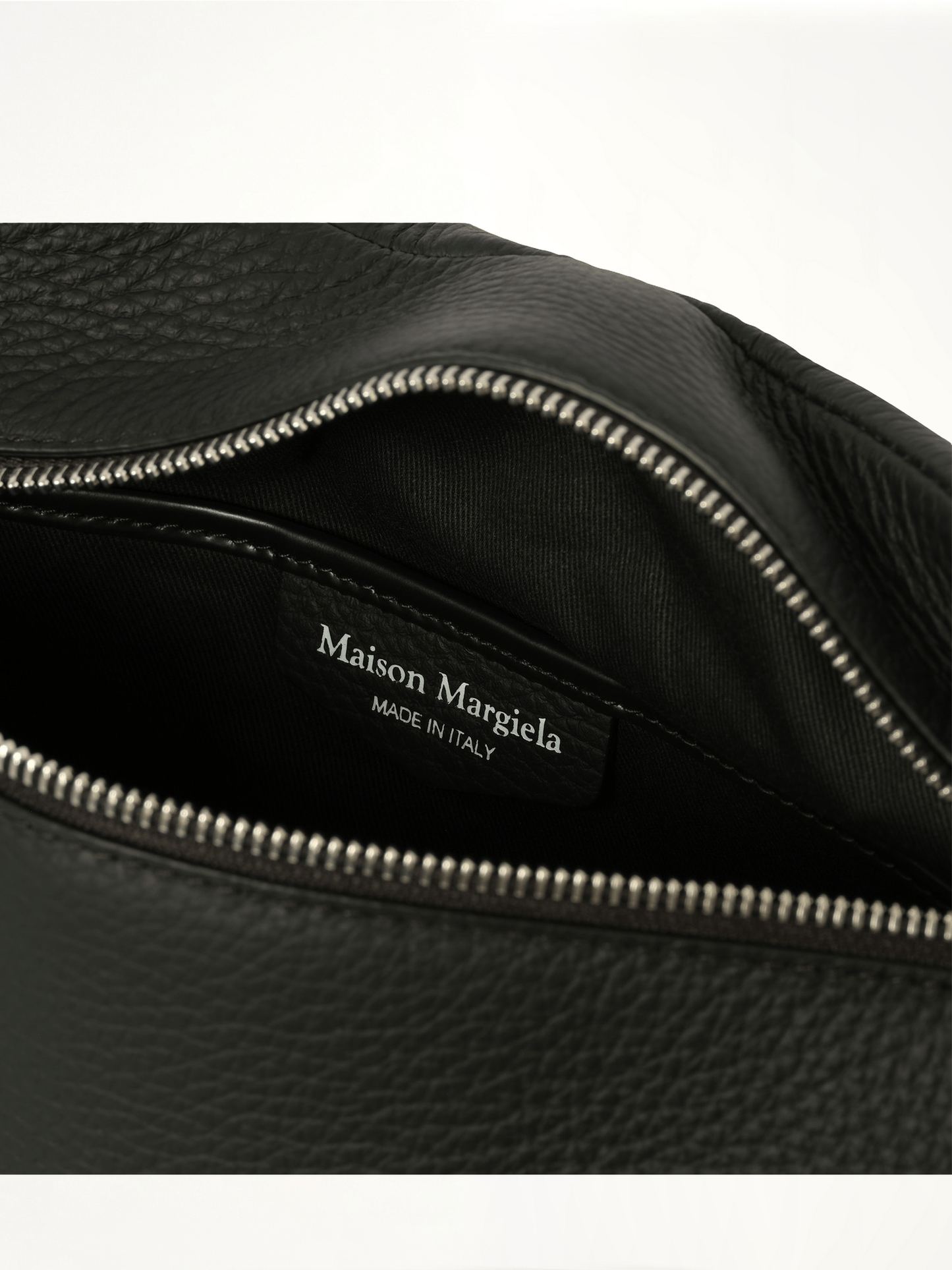 Soft 5AC On Body Bag in Black