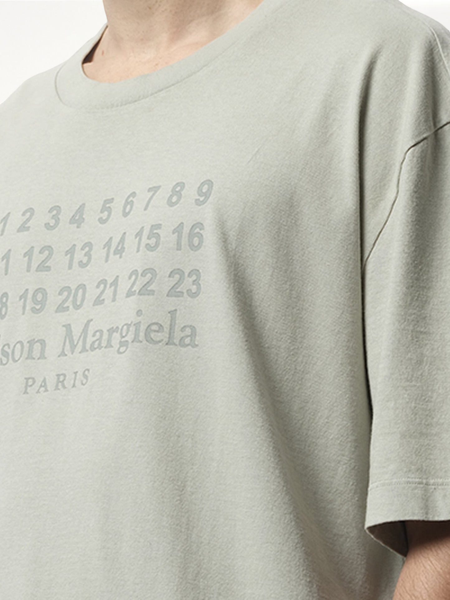 Number Logo T-Shirt in Grey