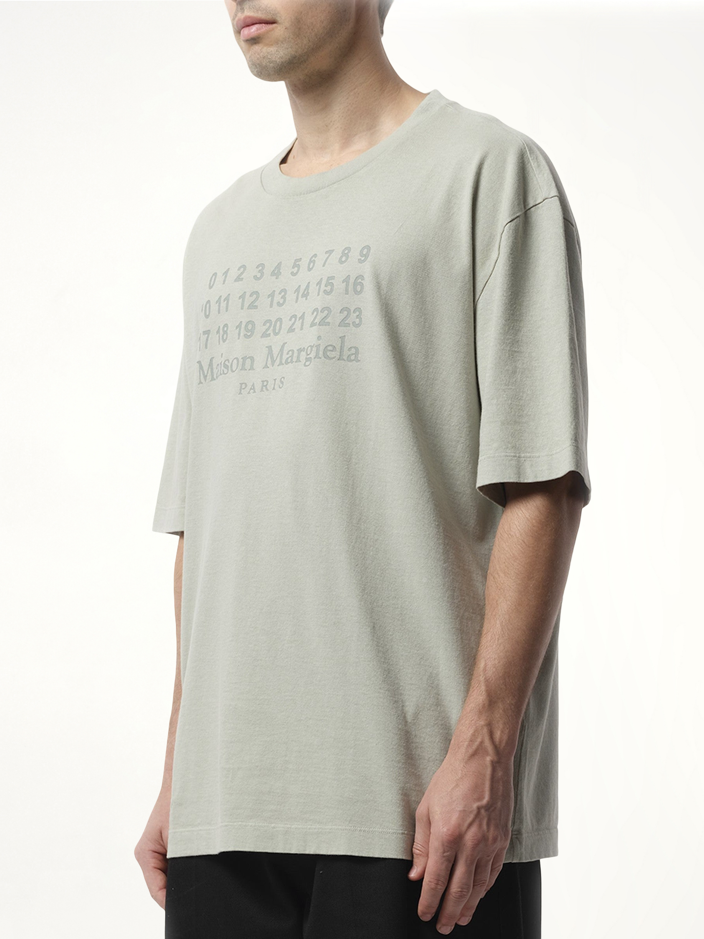 Number Logo T-Shirt in Grey