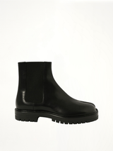 Calfskin Tabi County Chelsea Boots in Black Side View | MAISON MARGIELA