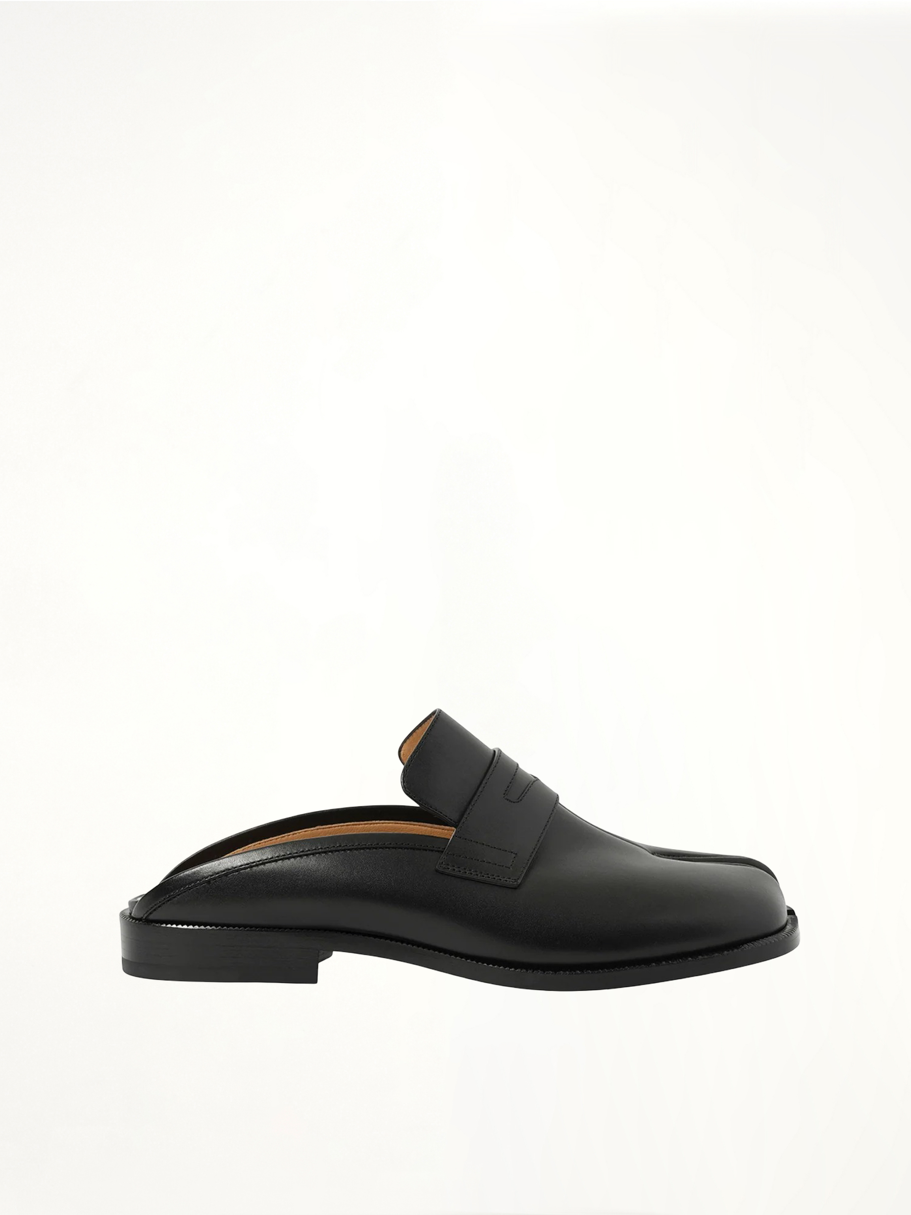 Tabi Loafer Mule in Black Side View | MAISON MARGIELA