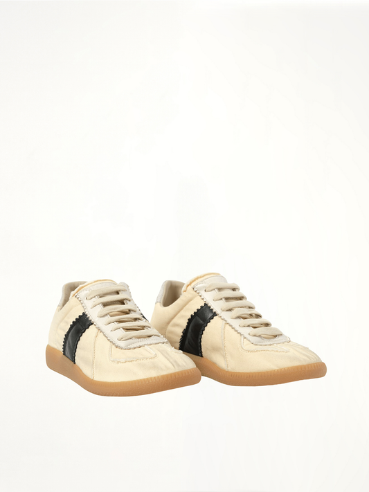 Replica Sneaker in Black/Yellow