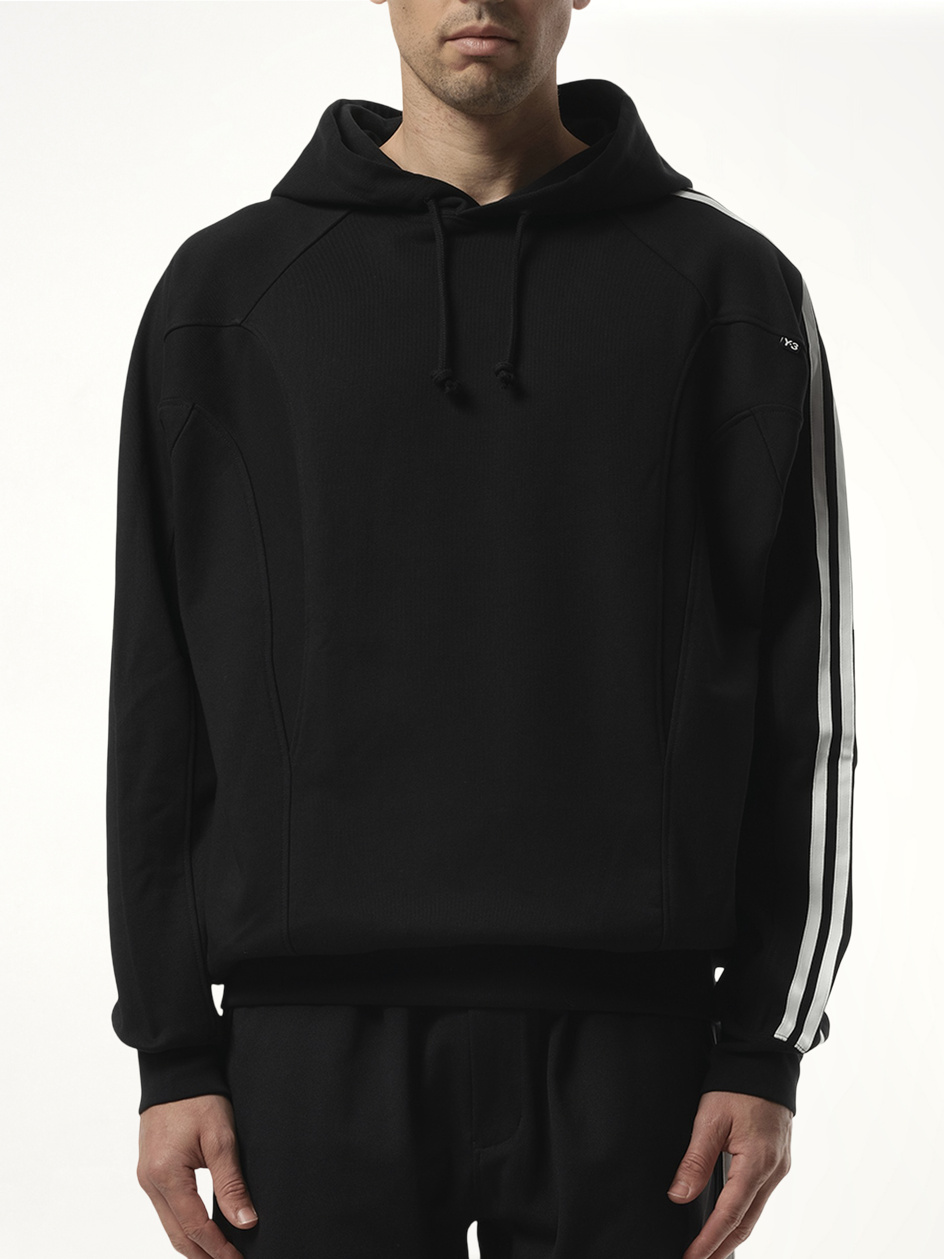 Cutline Hoodie in Black