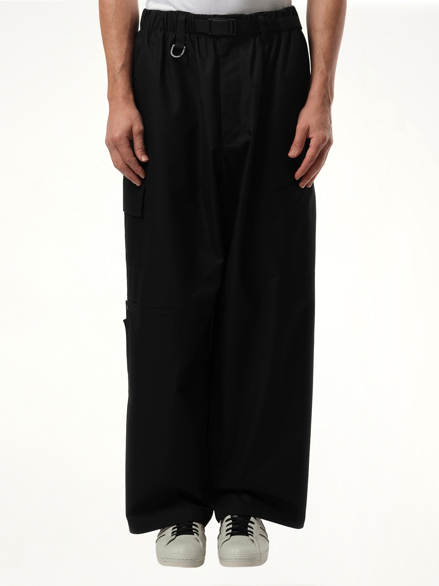 Vent Cargo Pants in Black