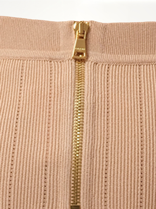 2 Pockets Buttoned Knit Short Skirt in Nude Rose