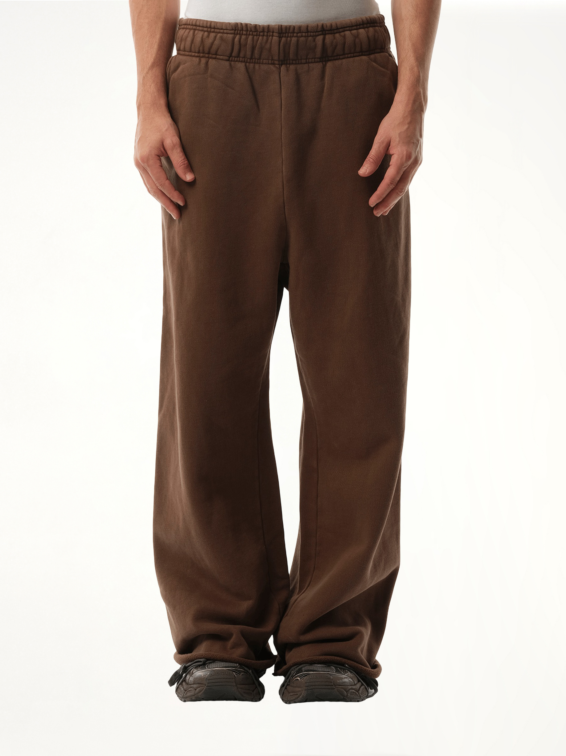 Full Sweatpants in Brunette