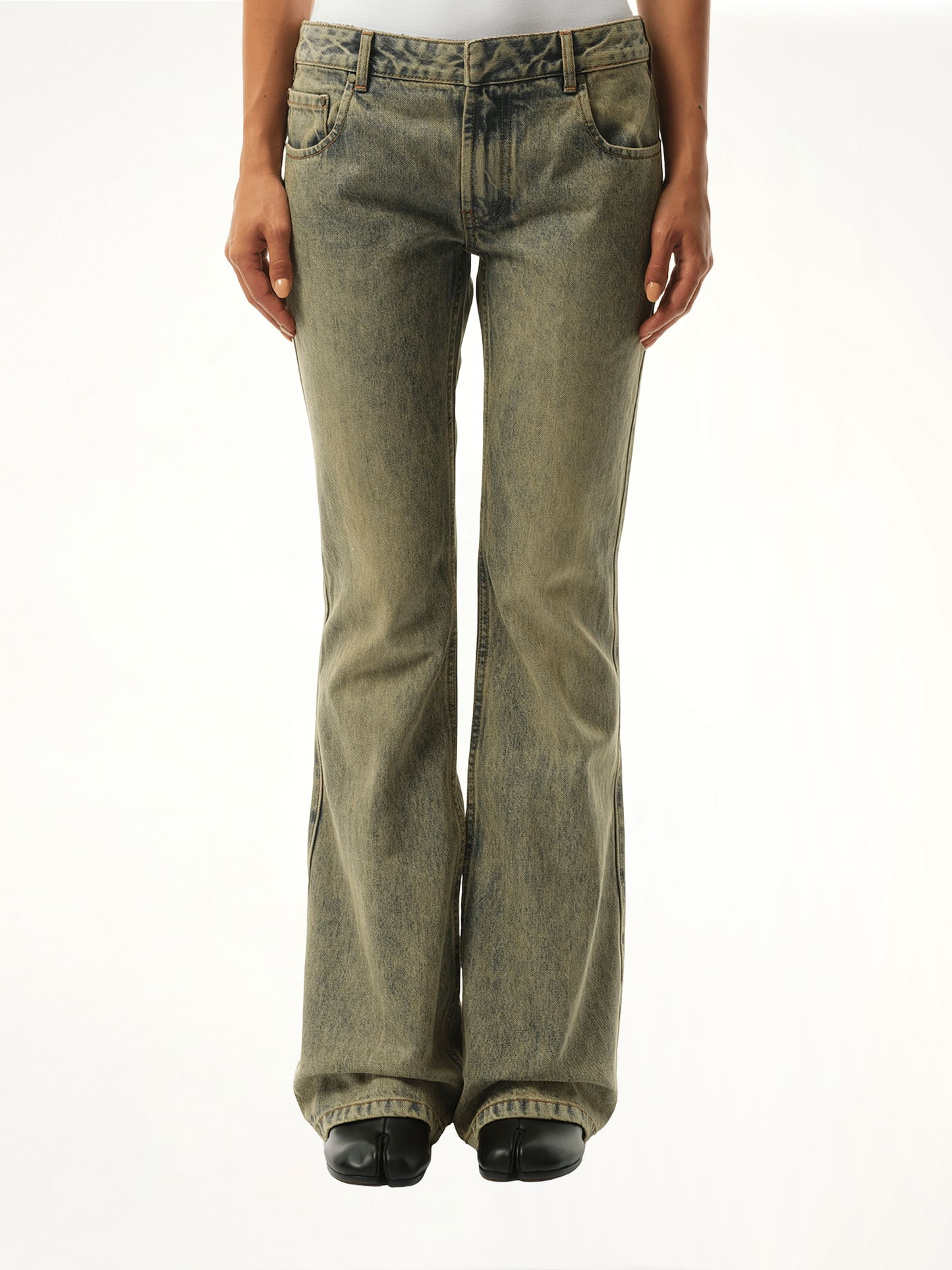 Slim-Flared Jeans in Surfacewave
