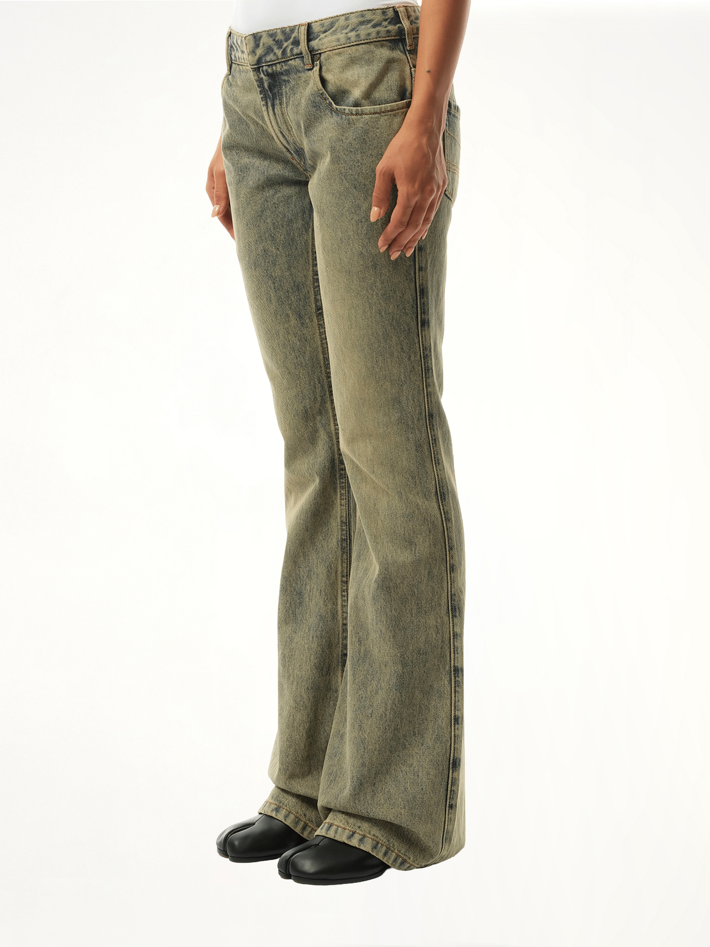 Slim-Flared Jeans in Surfacewave